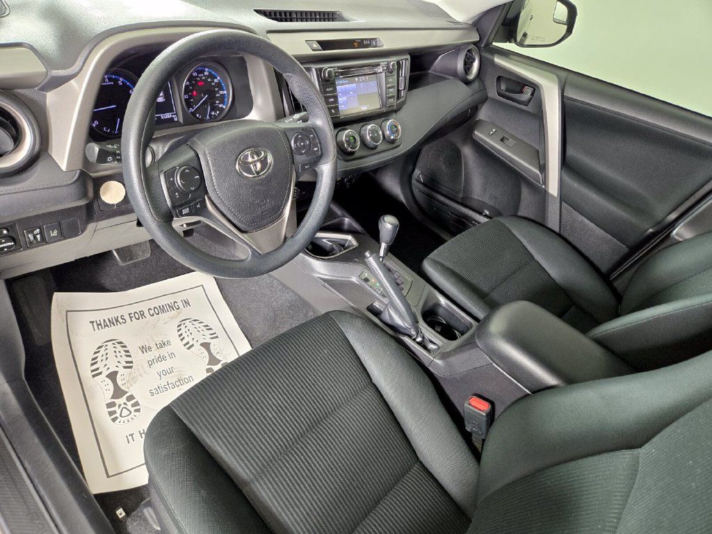 Used 2018 Toyota RAV4 LE w/ Carpet Mat Package FWD image 16