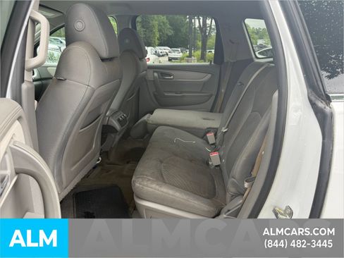 Used 2017 Chevrolet Traverse LT FWD image 10