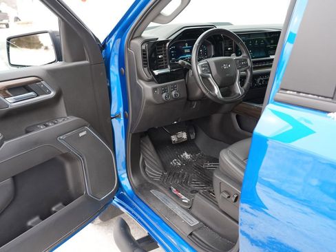 Used 2022 Chevrolet Silverado 1500 LT Trail Boss w/ LT Trail Boss Premium Package image 15