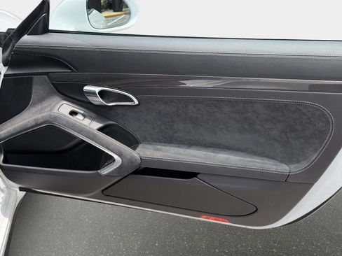 Used 2018 Porsche 911 GT3 RWD image 24