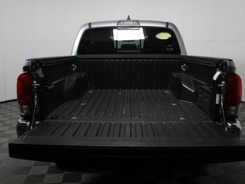 Used 2020 Toyota Tacoma SR5 image 7