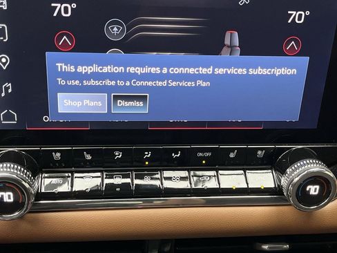 Used 2023 GMC Canyon AT4 w/ AT4 Premium Package AWD/4WD image 5