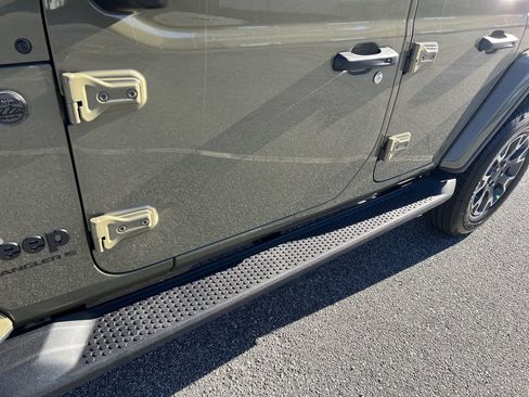 New 2026 Jeep Wrangler Sahara image 33