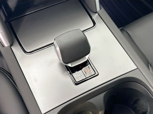 Certified 2025 Land Rover Discovery Sport Dynamic SE image 10