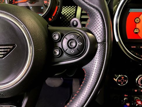 Used 2019 MINI Cooper S image 11