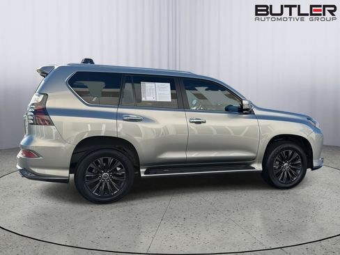 Certified 2023 Lexus GX 460 Luxury w/ Sport Design Package AWD/4WD image 7