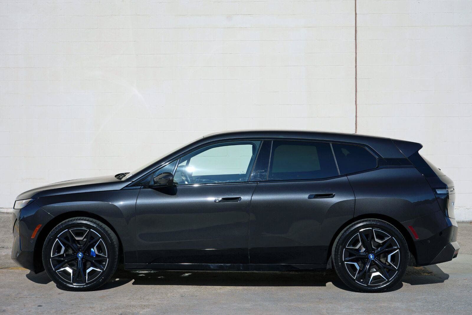 Used 2022 BMW iX xDrive50 w/ Premium Package AWD/4WD image 54