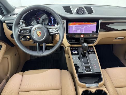 Used 2026 Porsche Macan AWD/4WD image 27