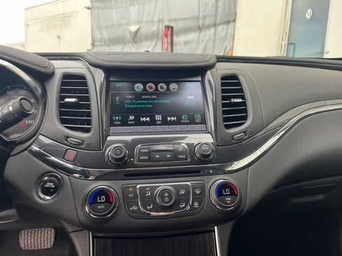 Used 2016 Chevrolet Impala LTZ w/ Enhanced Convenience Package FWD image 15