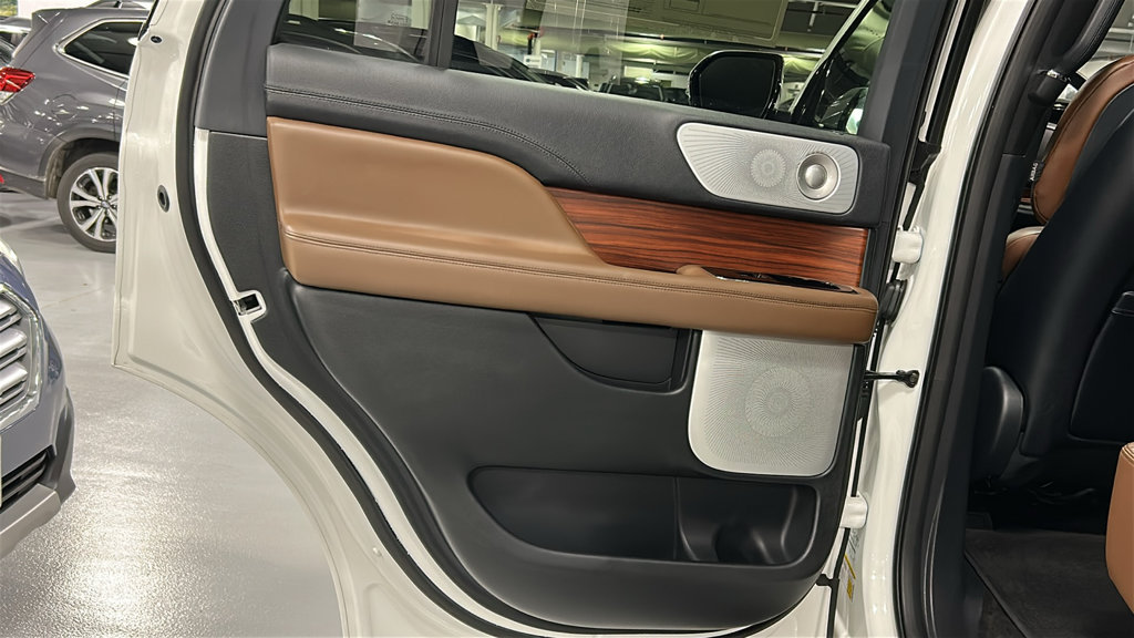 Used 2024 Lincoln Navigator Reserve AWD/4WD image 21