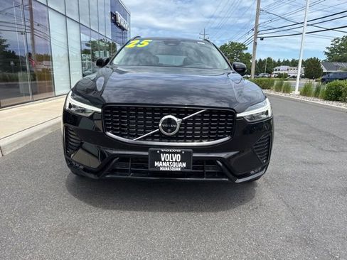 Used 2025 Volvo XC60 B5 Plus AWD/4WD image 7