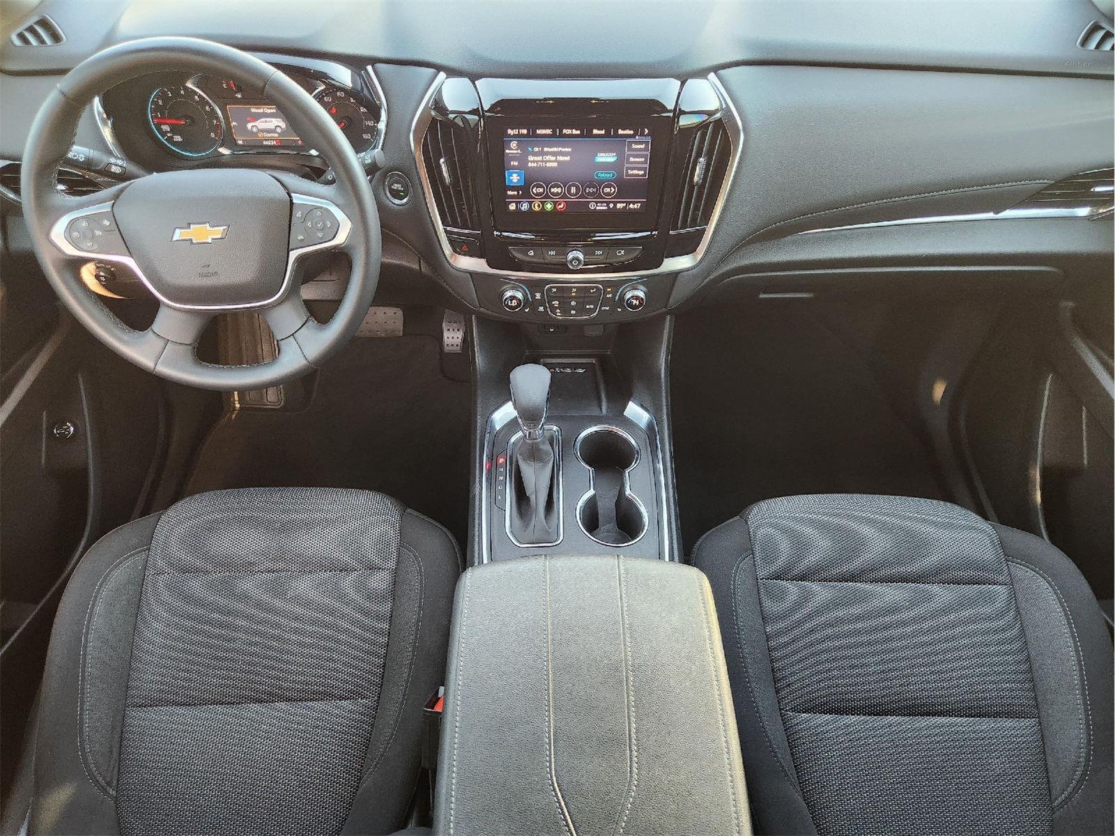 Used 2023 Chevrolet Traverse LT FWD image 26
