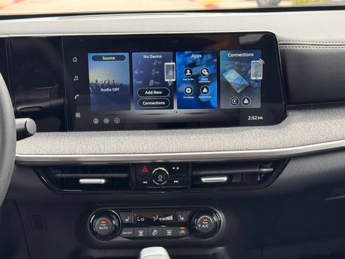 New 2026 Nissan Kicks SV AWD/4WD image 18