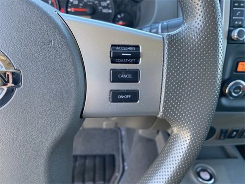 Used 2020 Nissan Frontier SV image 36