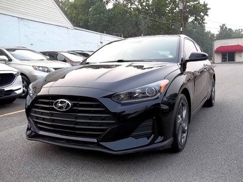 Used 2019 Hyundai Veloster 2.0 FWD image 1