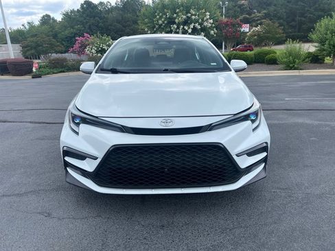 Used 2024 Toyota Corolla SE FWD image 2