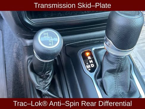 Used 2022 Jeep Gladiator Sport AWD/4WD image 10