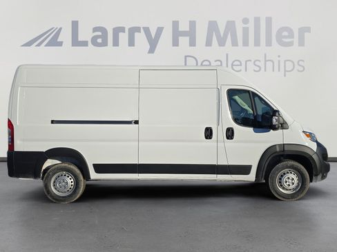 New 2026 RAM ProMaster 2500 w/ Convenience Group image 7