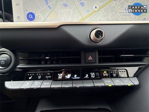 Used 2025 Toyota Crown Signia image 19