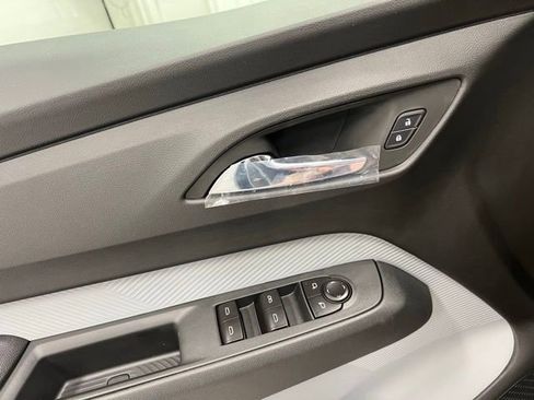 New 2027 Chevrolet Bolt LT w/ Comfort Package FWD image 12