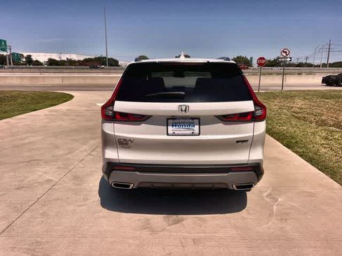 Used 2025 Honda CR-V Sport image 6