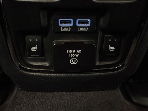 Used 2018 Dodge Durango R/T AWD/4WD image 38