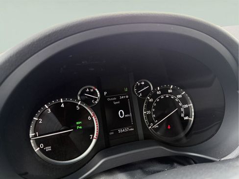 Used 2022 Lexus GX 460 Premium w/ Premium Plus Package image 17