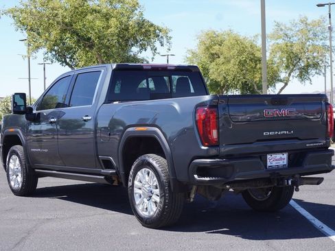Certified 2022 GMC Sierra 2500 Denali image 3