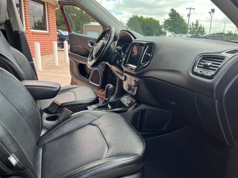 Used 2021 Jeep Compass Limited FWD image 9