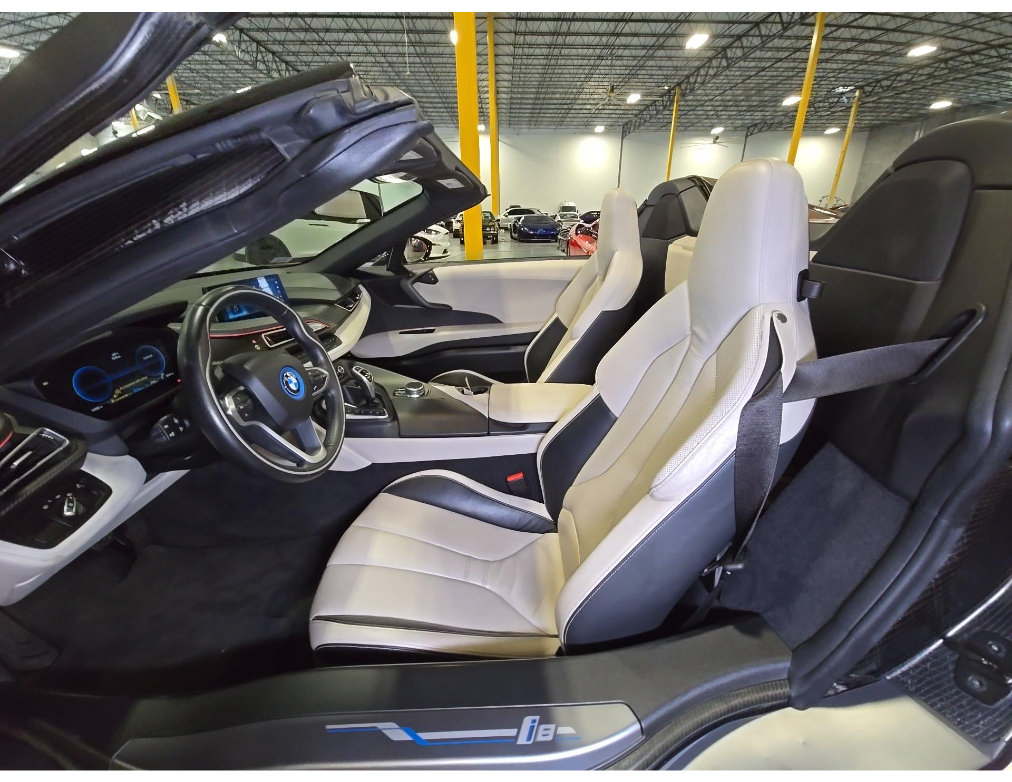 Used 2019 BMW i8 Roadster AWD/4WD image 7