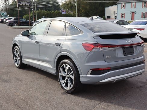 Used 2023 Audi Q4 e-tron Prestige image 8