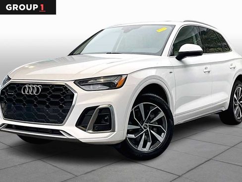 Certified 2022 Audi Q5 2.0T Premium w/ Convenience Package image 1