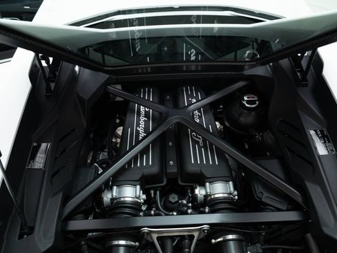 Used 2023 Lamborghini Huracan Tecnica RWD image 37