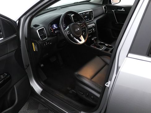 Used 2021 Kia Sportage EX AWD/4WD image 15