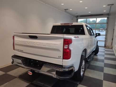 Used 2024 Chevrolet Silverado 1500 LT AWD/4WD image 6