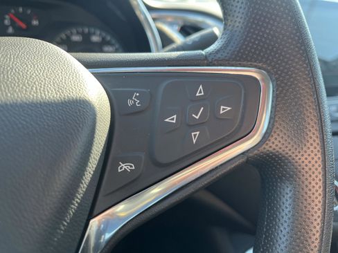 Used 2020 Chevrolet Malibu LT image 16