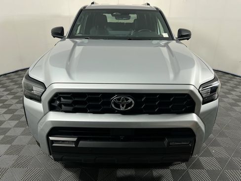 Used 2025 Toyota 4Runner TRD Off-Road Premium AWD/4WD image 8