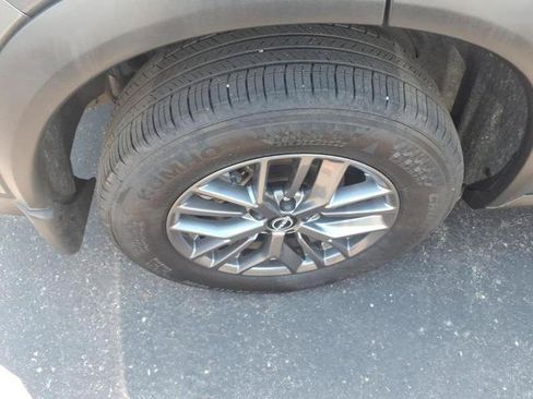 Certified 2025 Nissan Rogue S AWD/4WD image 6