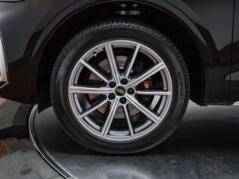 Used 2022 Audi SQ5 Premium Plus w/ Premium Plus Package image 12