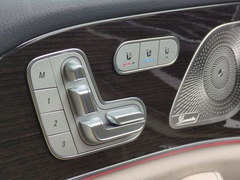 Used 2025 Mercedes-Benz GLE 350 4MATIC image 24