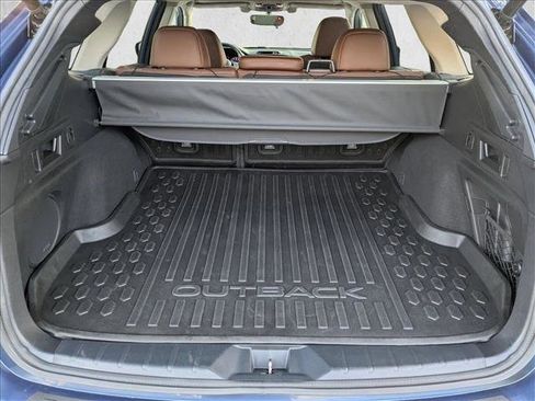 Used 2020 Subaru Outback Touring XT AWD/4WD image 6