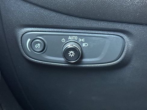 Used 2022 Chevrolet Equinox LT FWD image 29