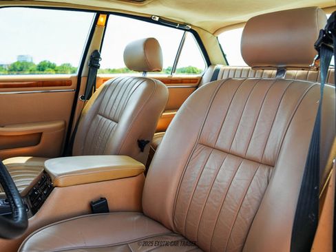 Used 1987 Jaguar XJ6 RWD image 24
