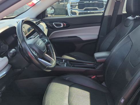 Used 2022 Jeep Compass Limited w/ Sun and Sound Group AWD/4WD image 13