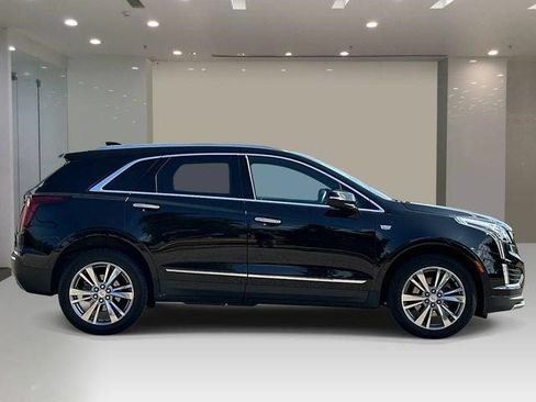 Certified 2023 Cadillac XT5 Premium Luxury AWD/4WD image 5