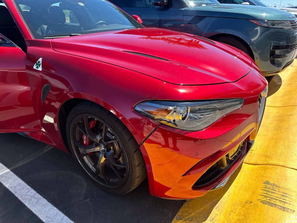 Used 2017 Alfa Romeo Giulia Quadrifoglio RWD image 2