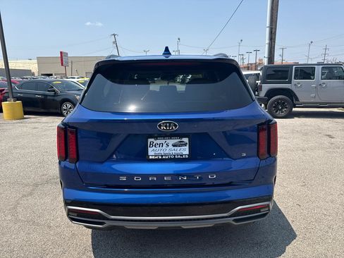 Used 2021 Kia Sorento S FWD image 7