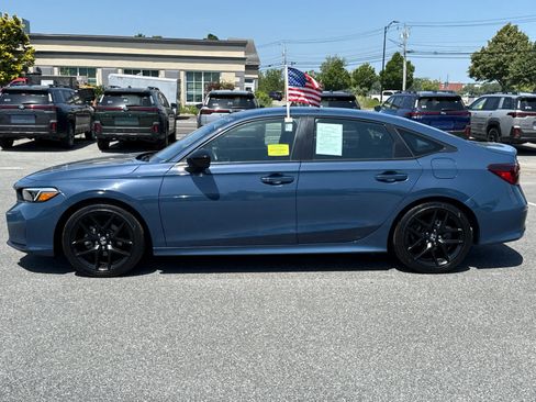 Used 2025 Honda Civic Sport image 4