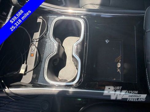 Used 2025 Chevrolet Traverse LT w/ Midnight/Sport Edition AWD/4WD image 21