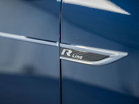 Used 2021 Volkswagen Passat 2.0T R-Line image 14